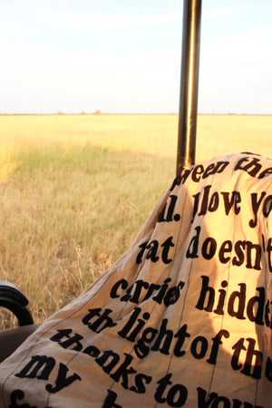 KARIEN BELLE Pashmina "POETRY" sand/black