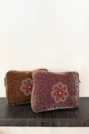 V.DE.VINSTER Velvet Necessaire oder Clutch oliv