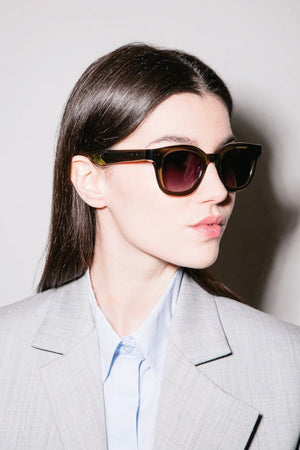 PETER AND MAY Model "Lily of the Valley" saguro green