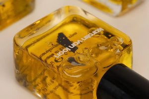 KAROLIN VAN LOON "27" Nail Nectar