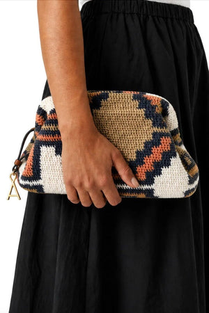 AMONG EQUALS Clutch sand/rose/white