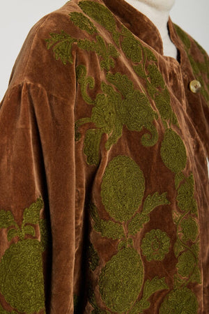 V.DE.VINSTER Velvetjacke "CORALY" olive bestickt