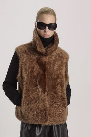 UTZON Rabbit jacket "OTZELOT" short