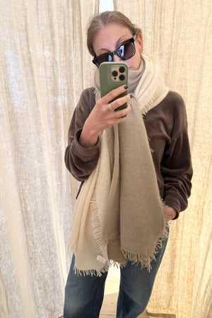 VON GOAT Cashmere Schal "TyeDye" beige/sand