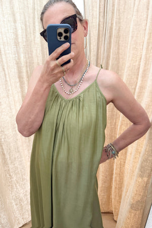 AYRE Trägerviscosekleid "LEXANE" olive