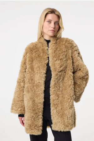 KNIT TED Fakefur Jacke "AKI" hazel
