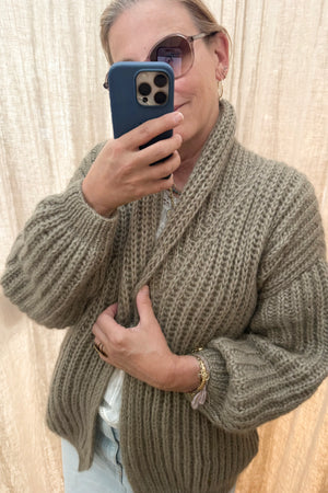 MAIAMI Shaggy Chunky Alpaca Shawl Cardigan soft olive
