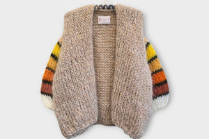 E WITH LOVE Handknit Jacke "SLEEVE" sand