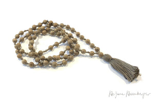REJANE ROSENBERGER DESIGN ash wood mala "Dia" loosely knotted
