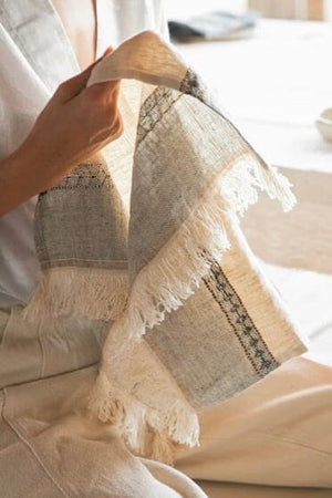 LIBECO Leinen Gästehandtuch oder Tischset "IOULIDA" 42x47