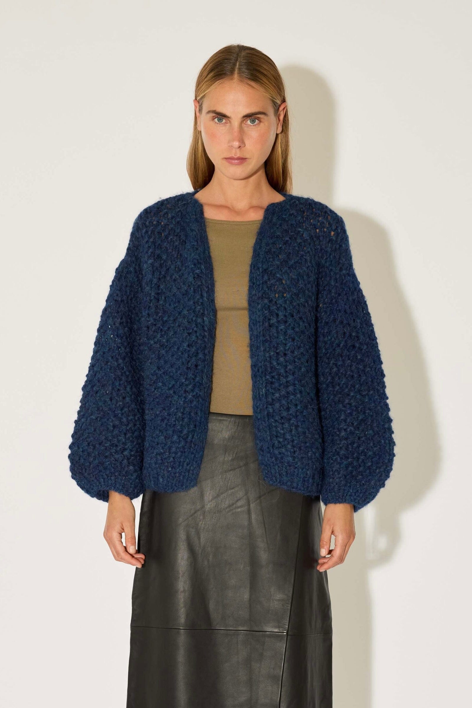 MAIAMI Alpaca Pearl Pattern Bomber Cardigan navy