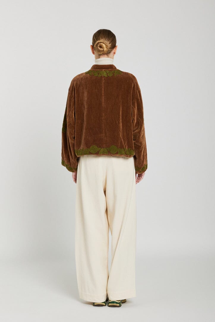 V.DE.VINSTER Velvetjacke "CORALY" olive bestickt