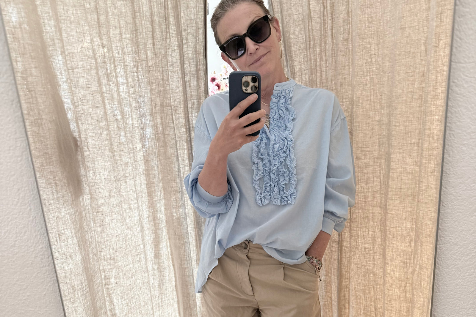 SOSUE Baumwollbluse Ruffle "Bruna" light blue