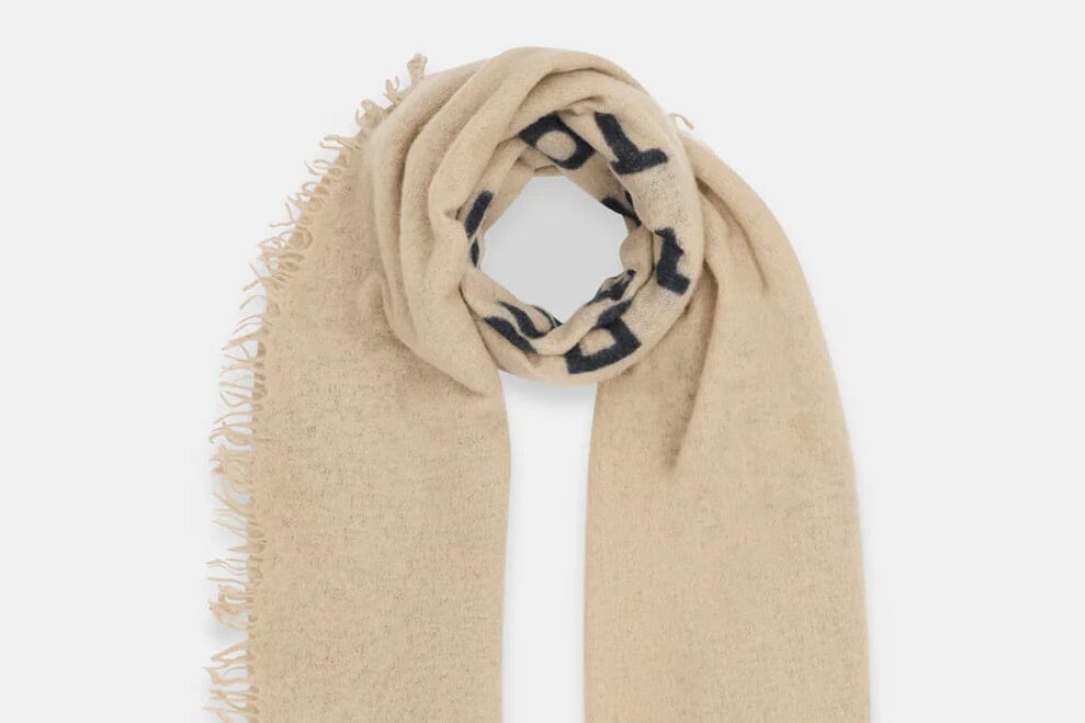 VON GOAT Cashmere Schal "Letter" sand