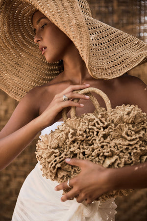 IBELIV Handtasche "CORAL" natural tea