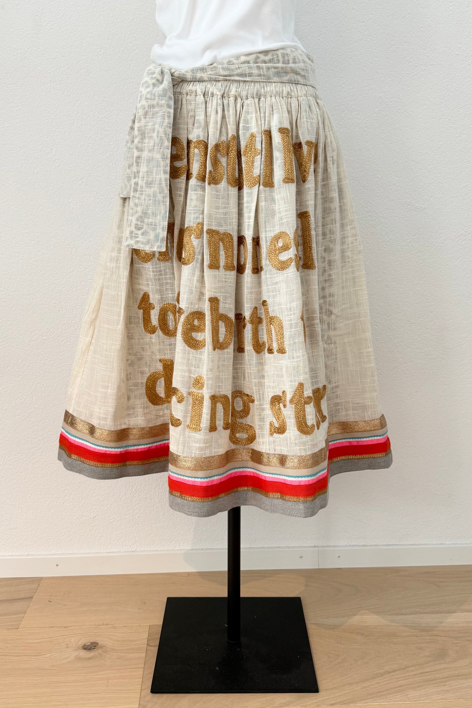 KARIEN BELLE Midi Skirt "POETRY" creme/rot