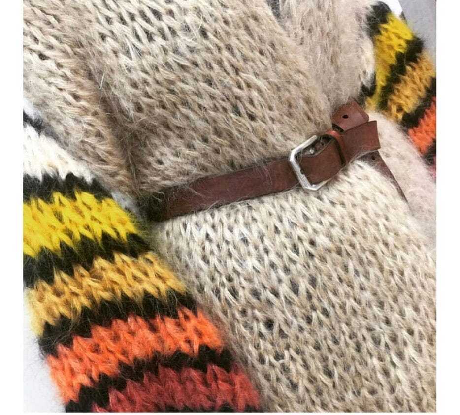 E WITH LOVE Handknit Jacke "SLEEVE" sand