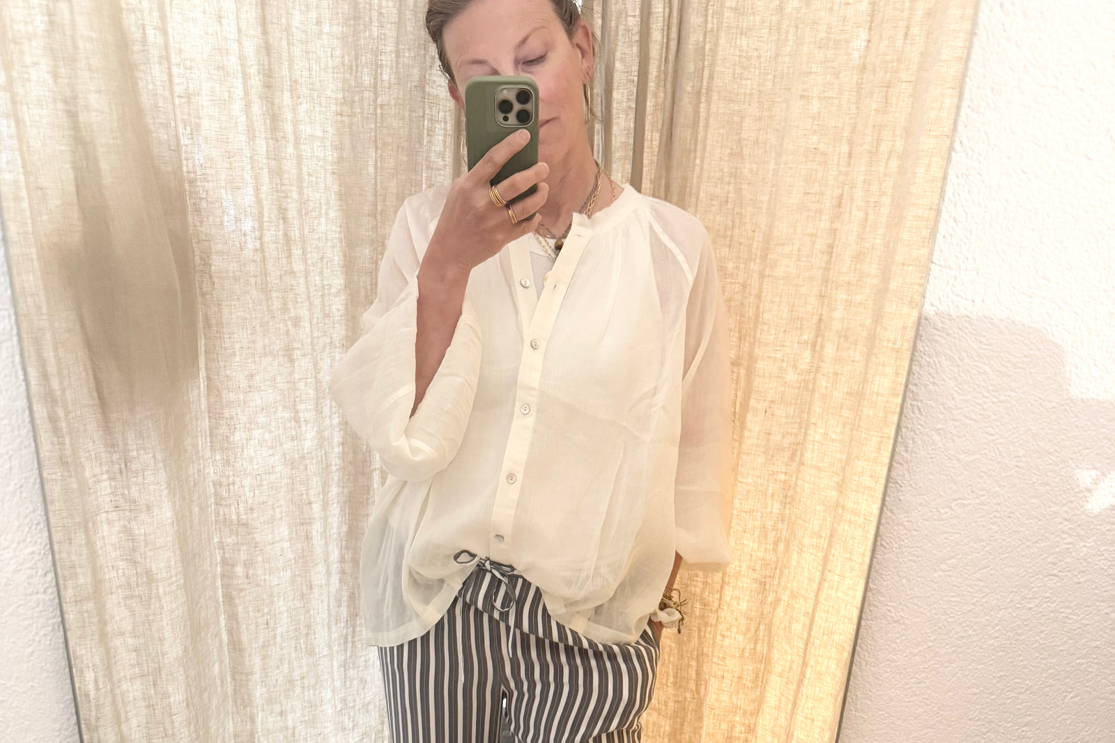 DEVOTION Ramiebluse "AMIRA" creme