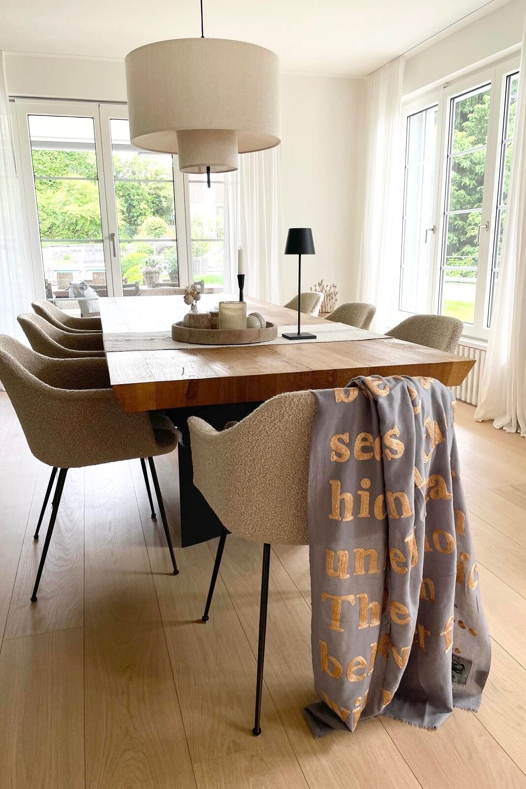 KARIEN BELLE Pashmina "POETRY" taupe