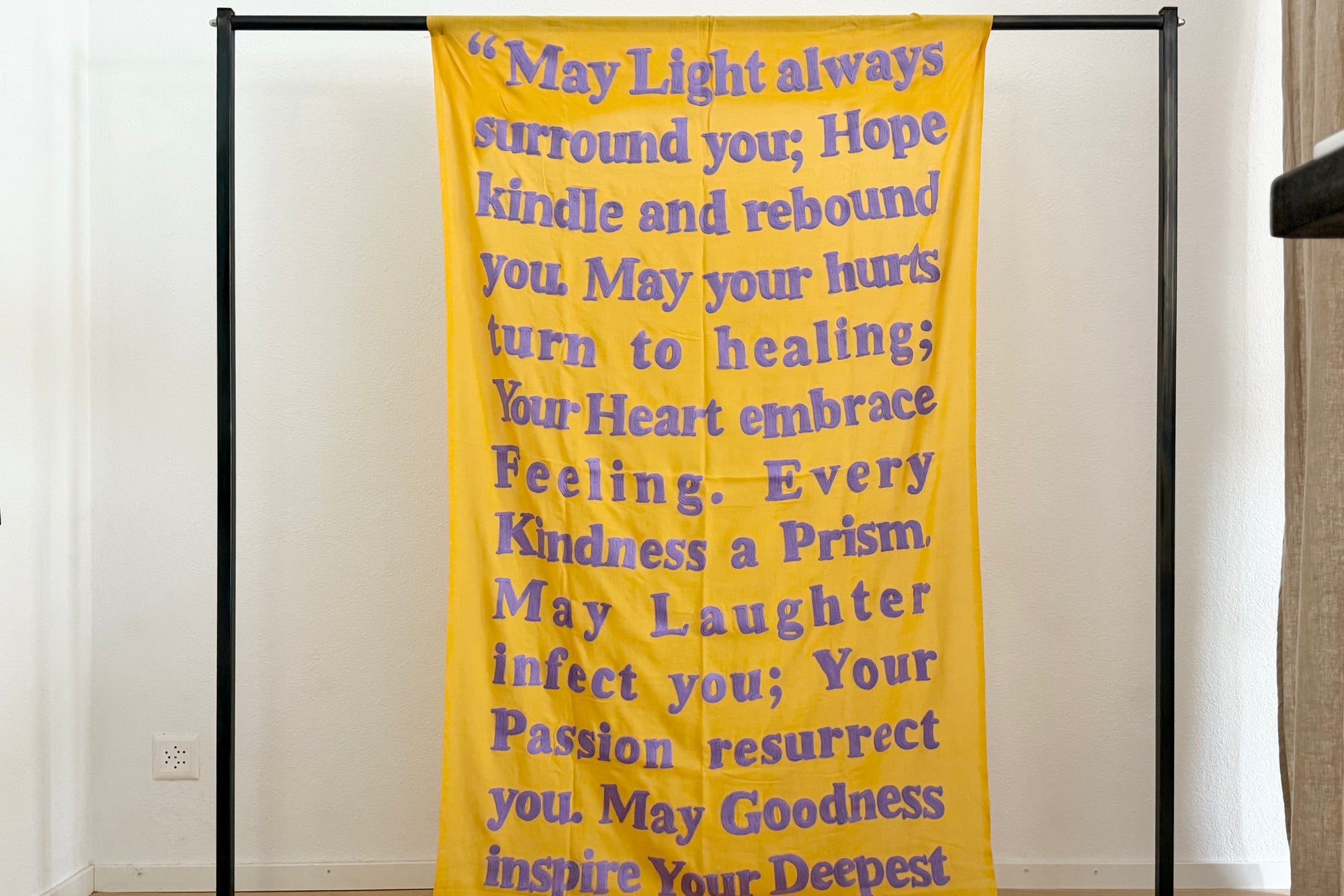 KARIEN BELLE Pashmina "POETRY" mustard