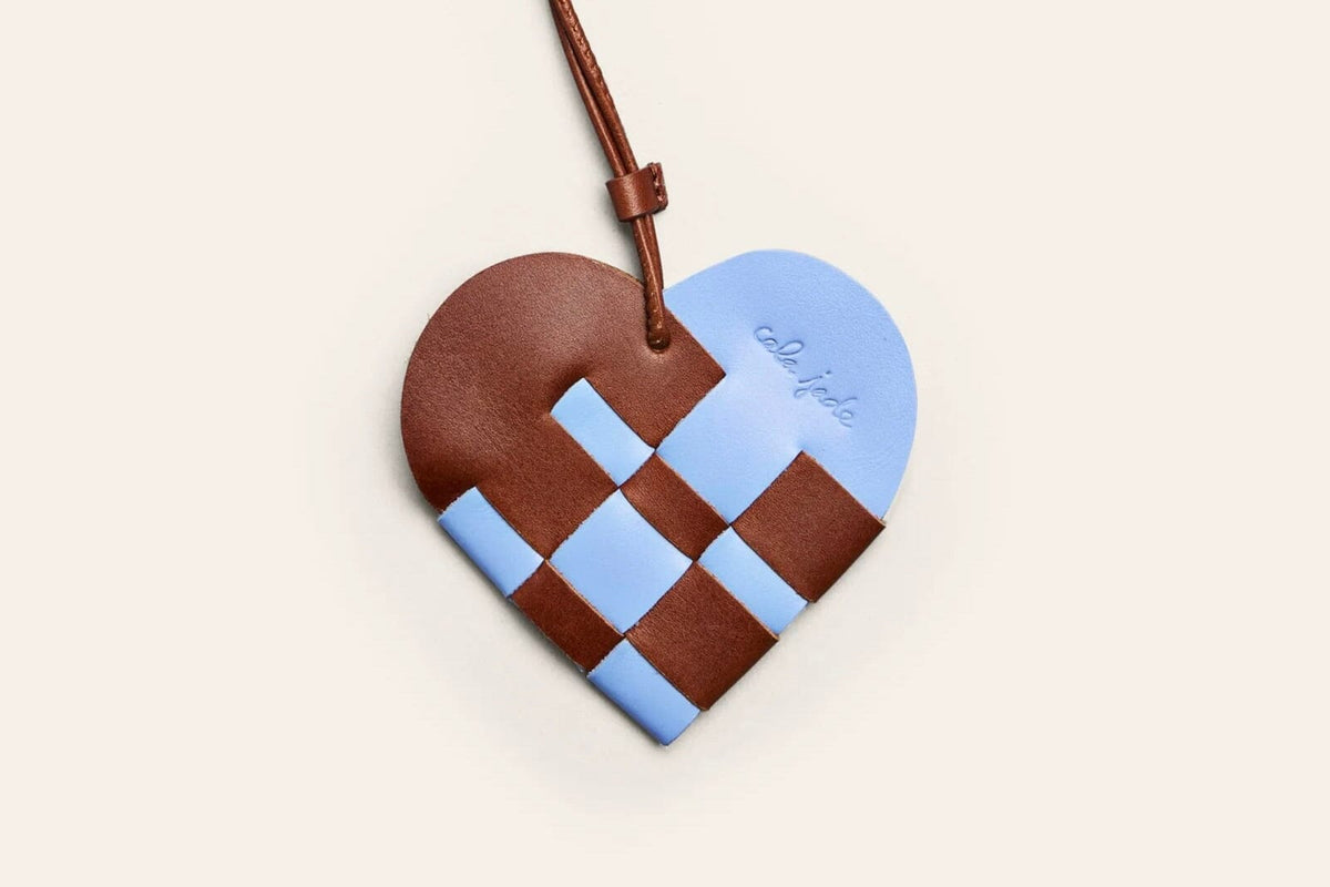 CALAJADE Ledercharm "HEART" brown/blue