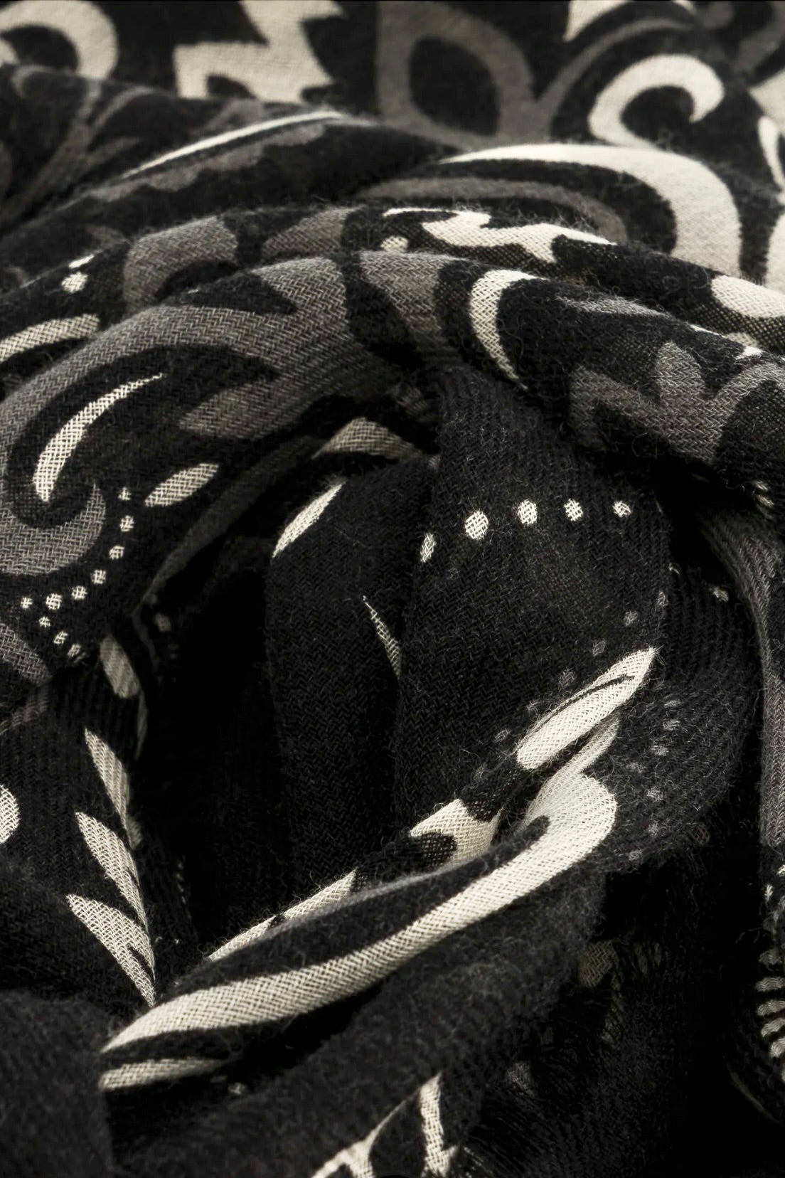 MAISON LECOMTE FLAMANT Wool/Cashmere "Scarf" black
