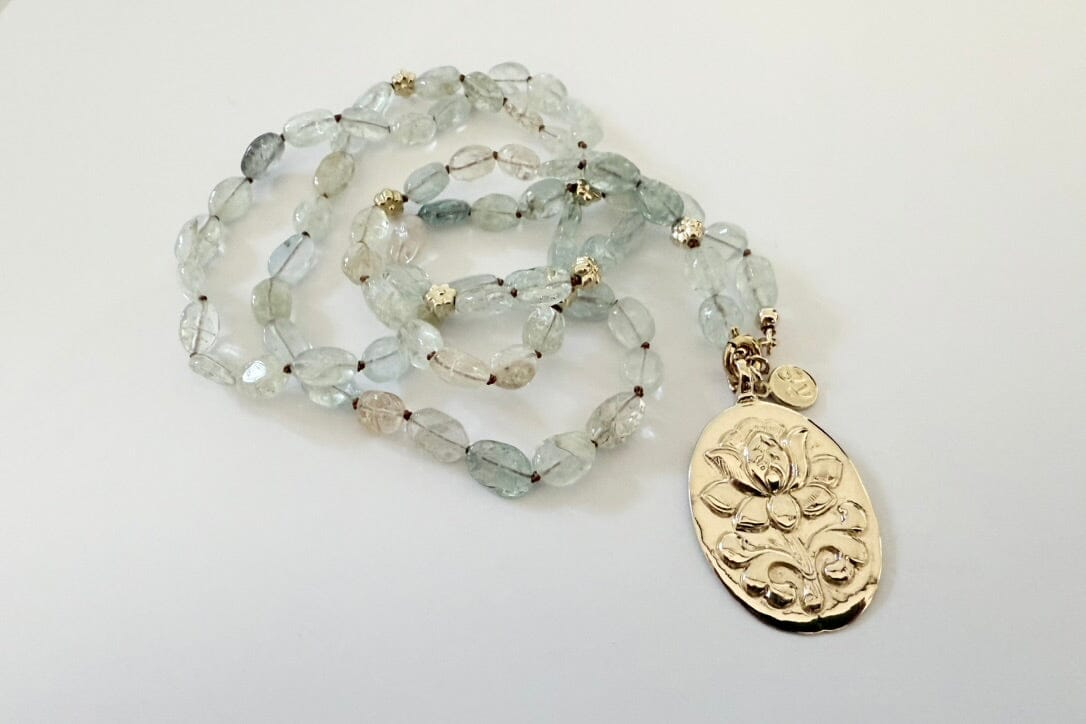 REJANE ROSENBERGER DESIGN Aquamarine "Lotus" oval