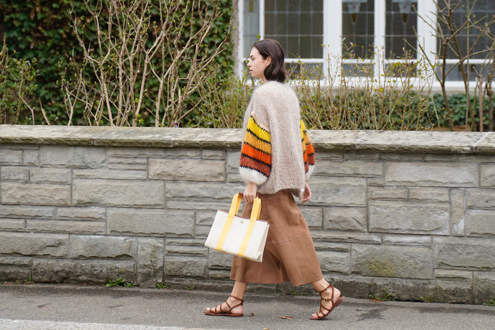 E WITH LOVE Handknit Jacke "SLEEVE" sand