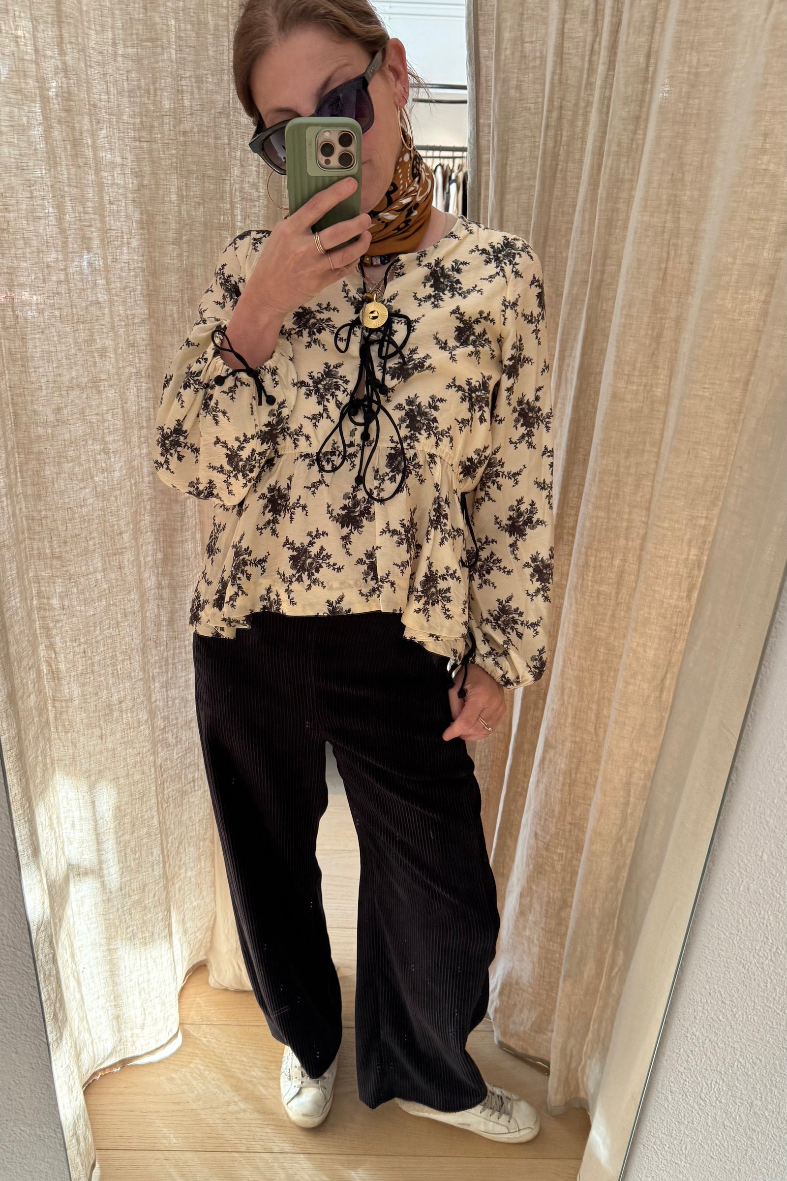 VIA MASINI  Velour Cordhose "Samira" babycord schwarz