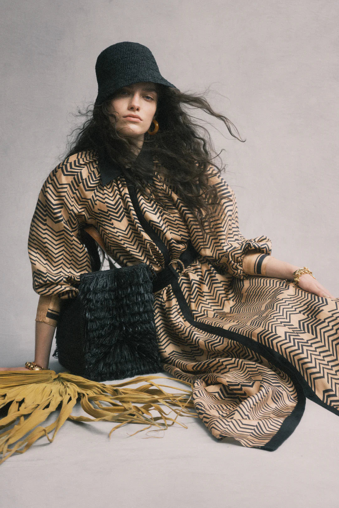 IBELIV "ONJA" Raffiatasche schwarz