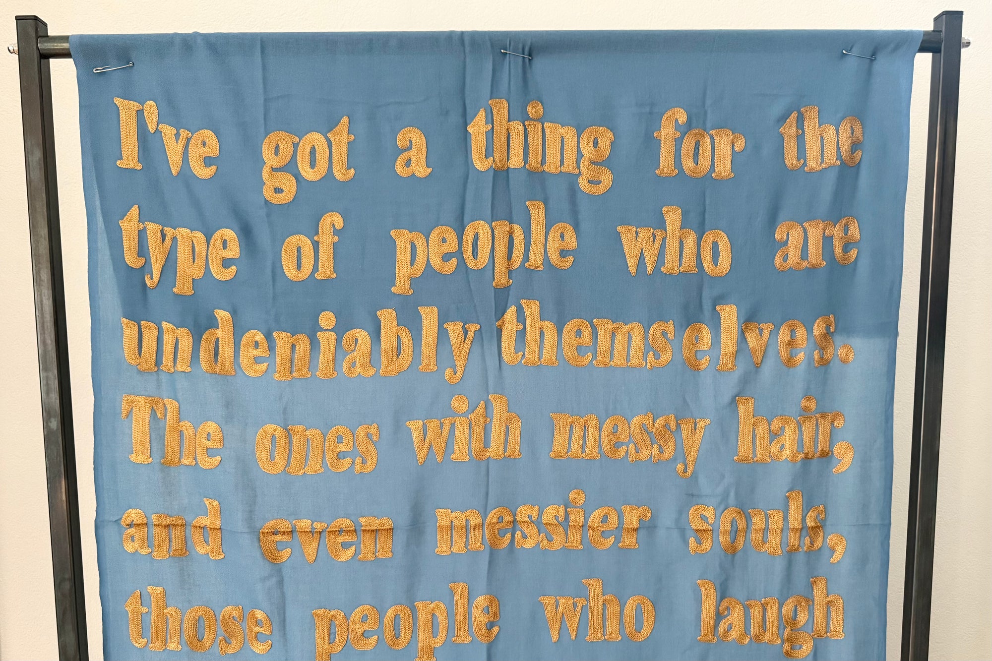 KARIEN BELLE Pashmina "POETRY"skyblue/gold