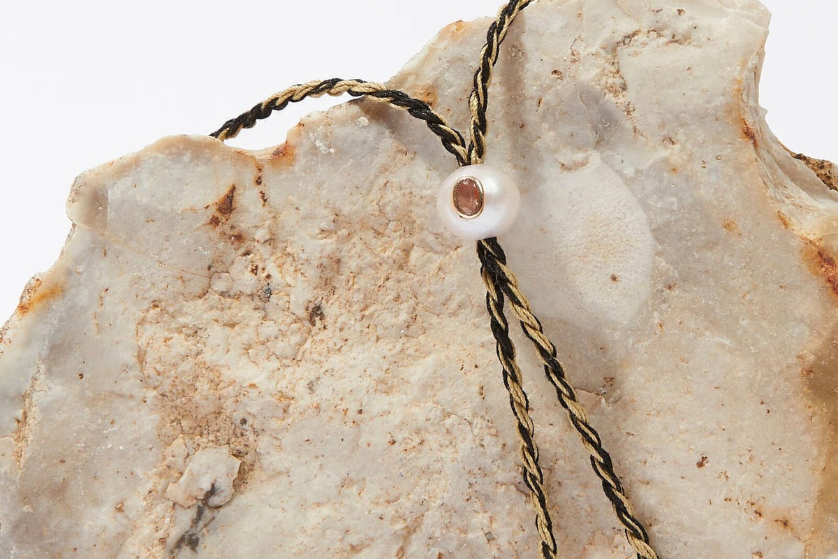 TAMARA TAICHMANN Baumwollkette "Scarlett"  Pearl sand/black
