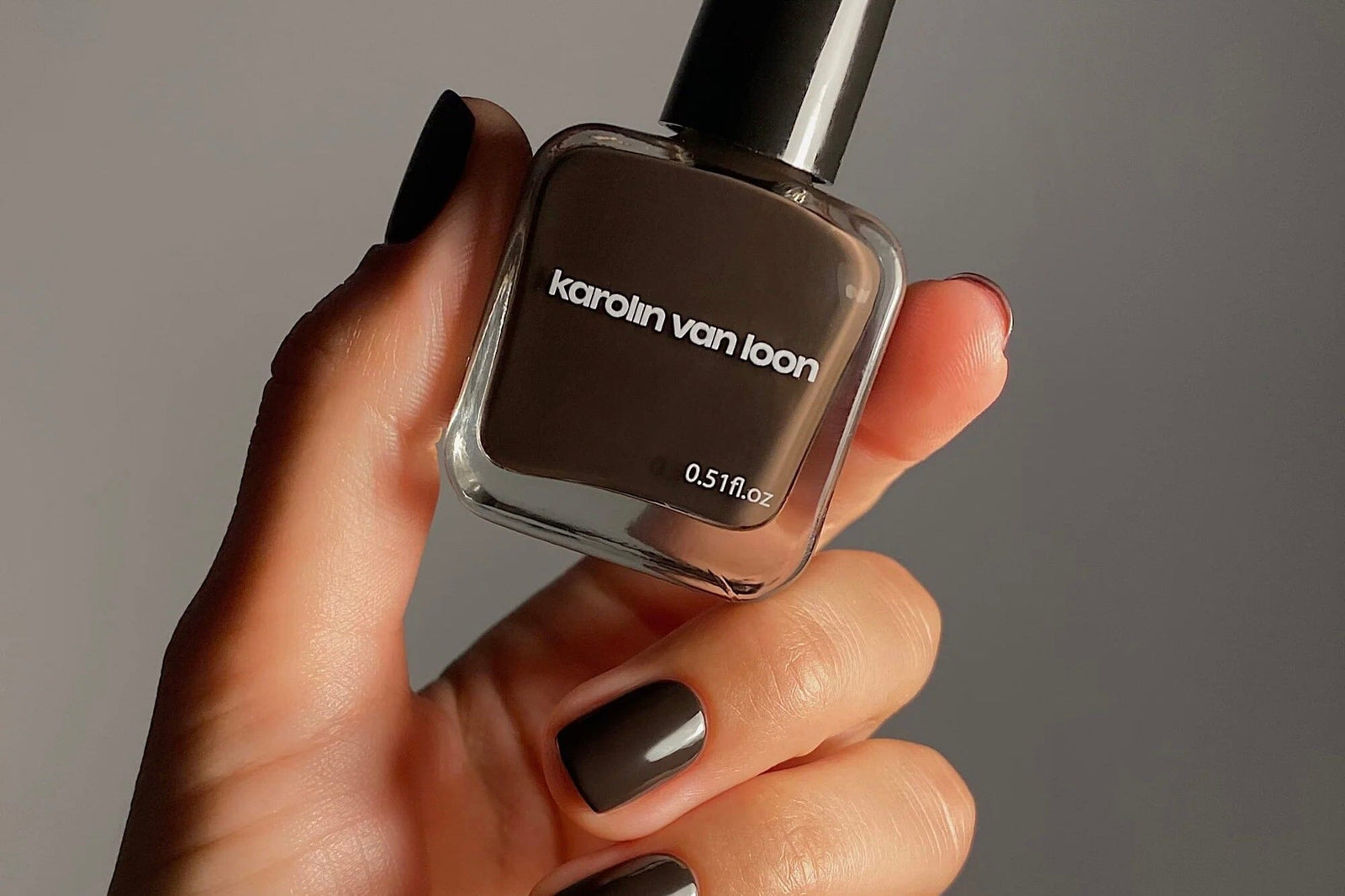 KAROLIN VAN LOON "54" Figue Marron