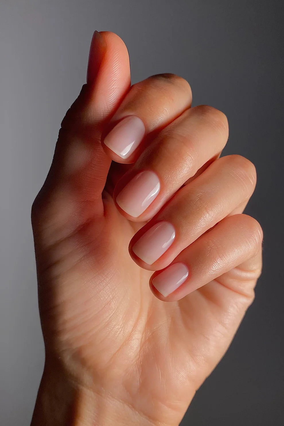 KAROLIN VAN LOON "26" La première - vegan base coat