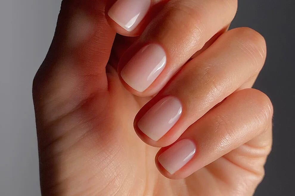 KAROLIN VAN LOON "26" La première - vegan base coat