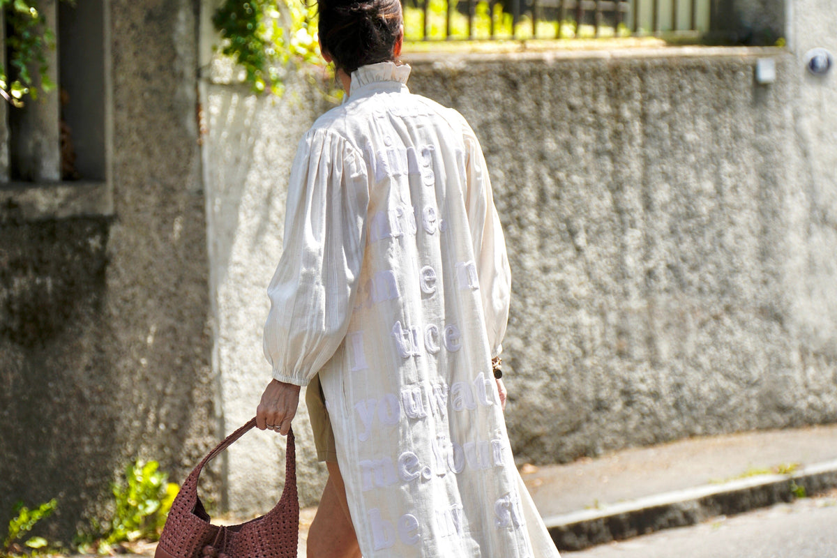 KARIEN BELLE Kimono Kleid "POETRY"off-white