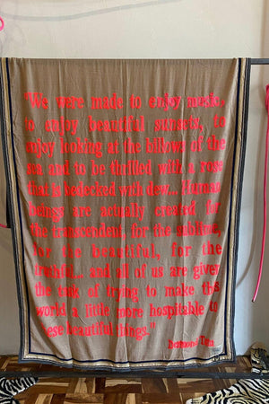 KARIEN BELLE WOOL Plaid "POETRY" camel