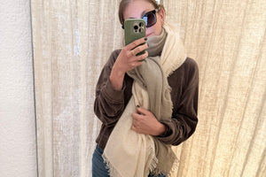 VON GOAT Cashmere Schal "TyeDye" beige/sand