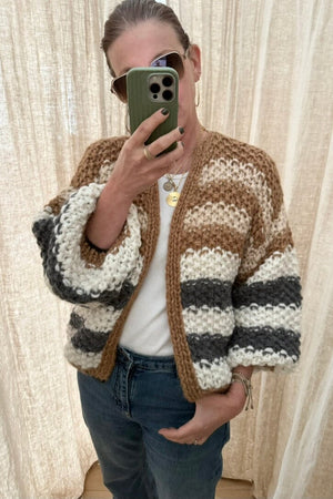 MAIAMI Hand - Strickjacke fudge-creme