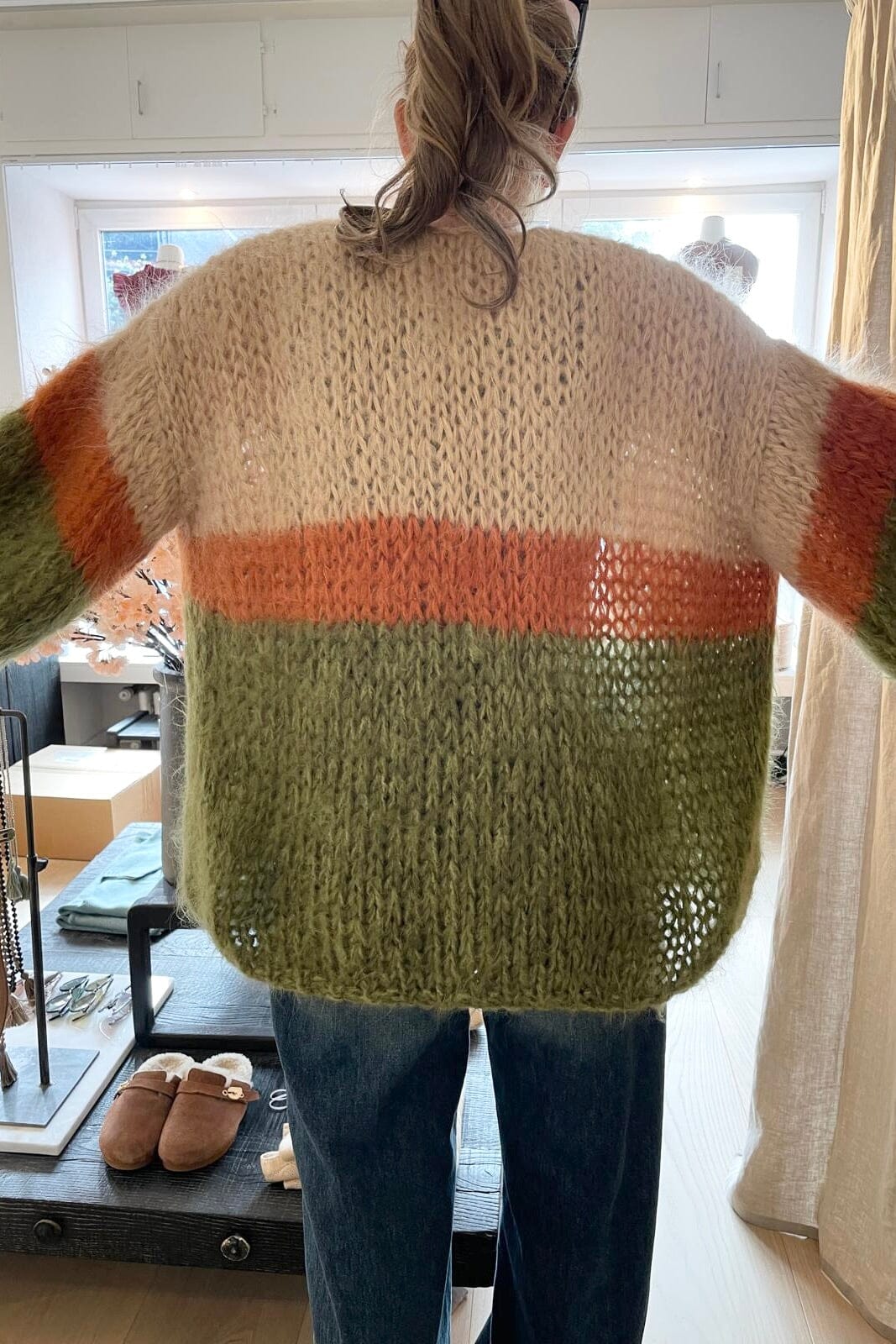 E WITH LOVE Handknit Jacke "SAMIA" oliv