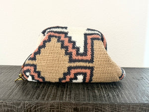 AMONG EQUALS Clutch sand/rose/white