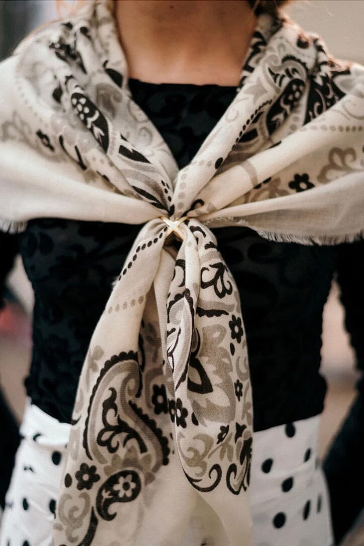 MAISON LECOMTE FLAMANT Wool/Cashmere "Scarf" ecru