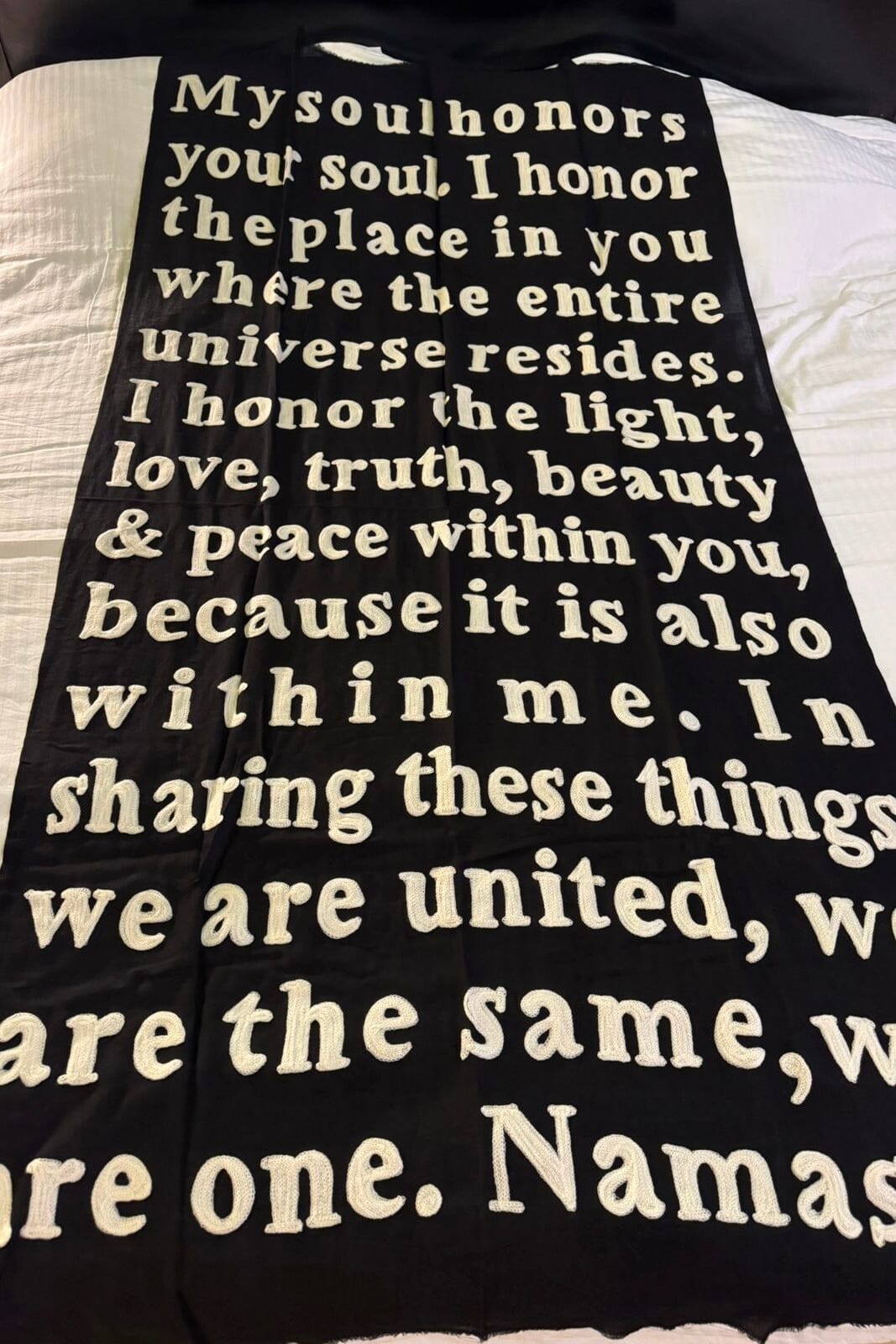 KARIEN BELLE Pashmina "POETRY" black/creme