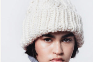 I LOVE MR MITTENS Chunky Wool "Cable Beanie" cream