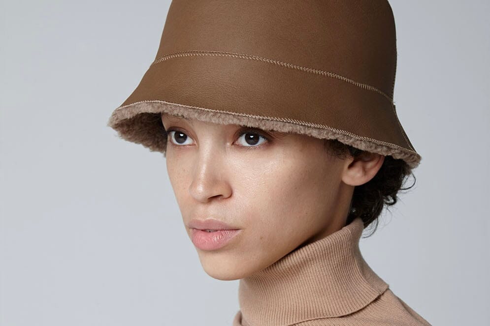 GUSHLOW AND COLE Shearling Bucket Hut