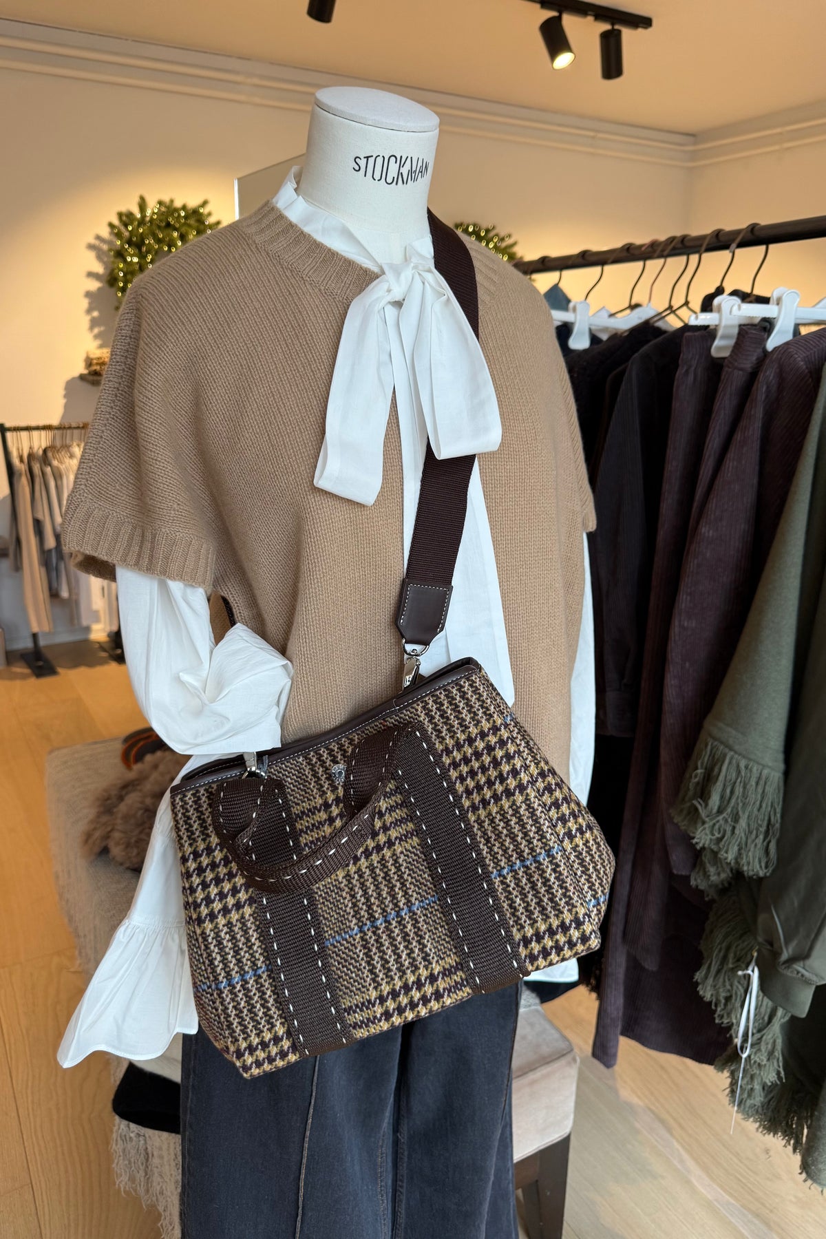 Flanneltasche "Traversée" small chocolat carro