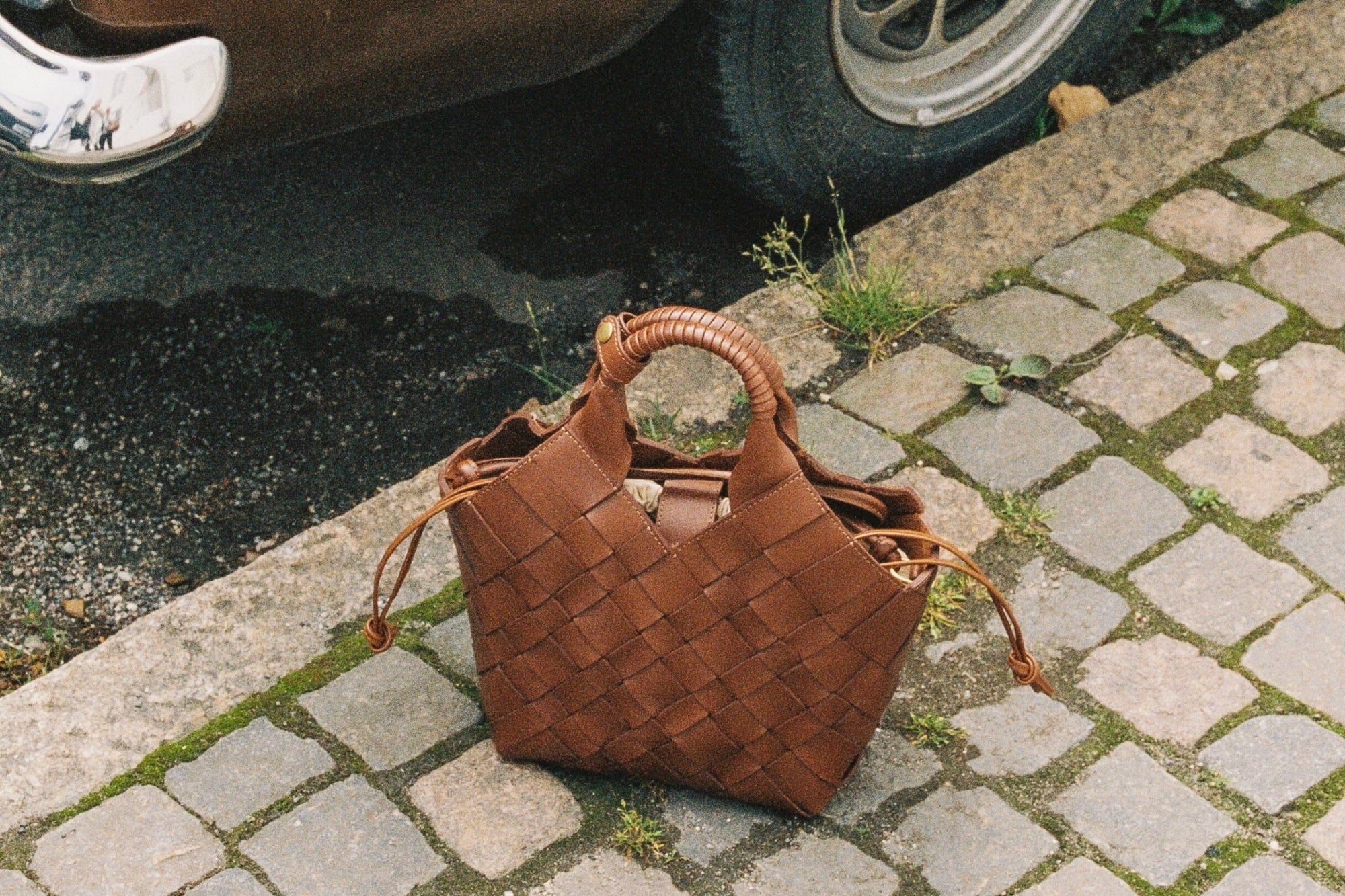 CALAJADE Leather shopper "MISU" MEDIUM - black
