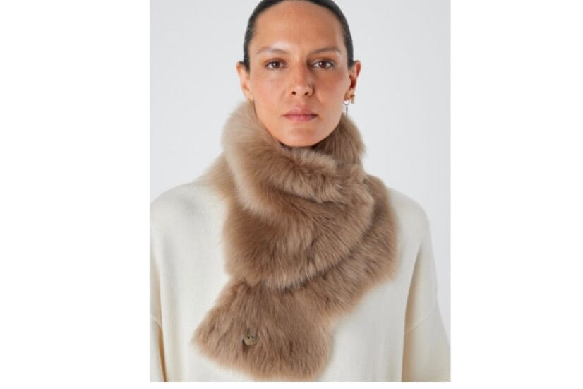 GUSHLOW AND COLE Baby Shearling Scarf with Button