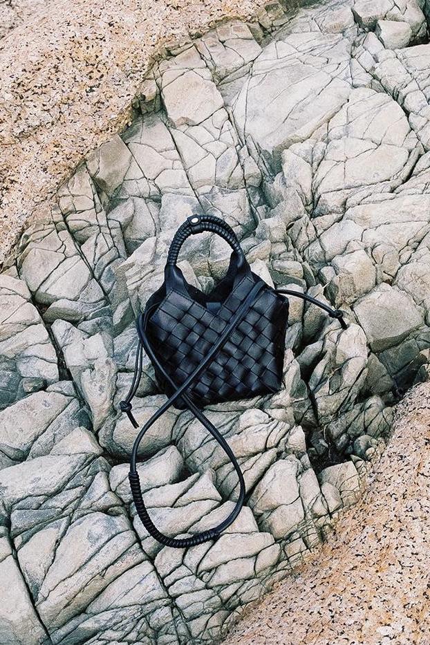 CALAJADE Leather shopper "MISU" MINI - black