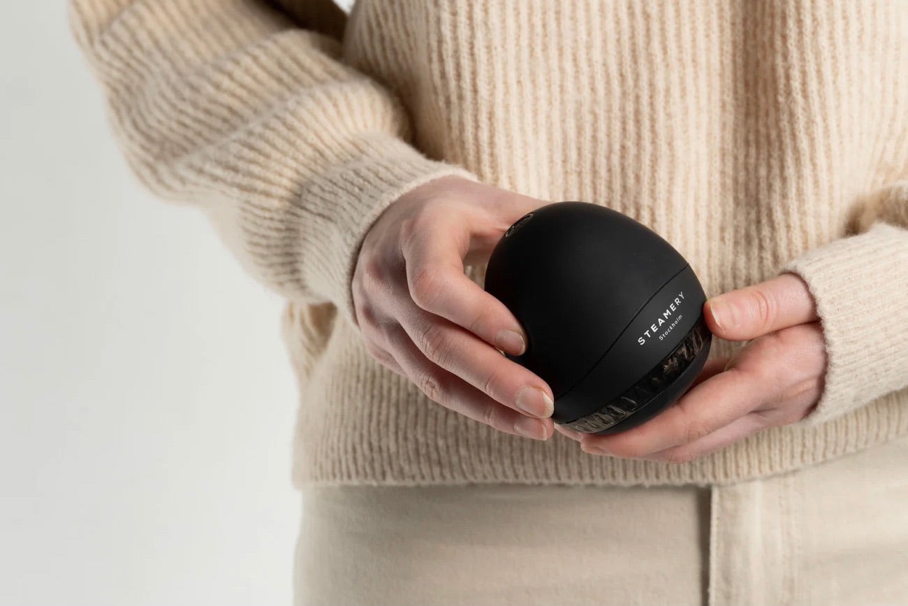 PILO 1 Fabric Shaver black von STEAMERY STOCKHOLM